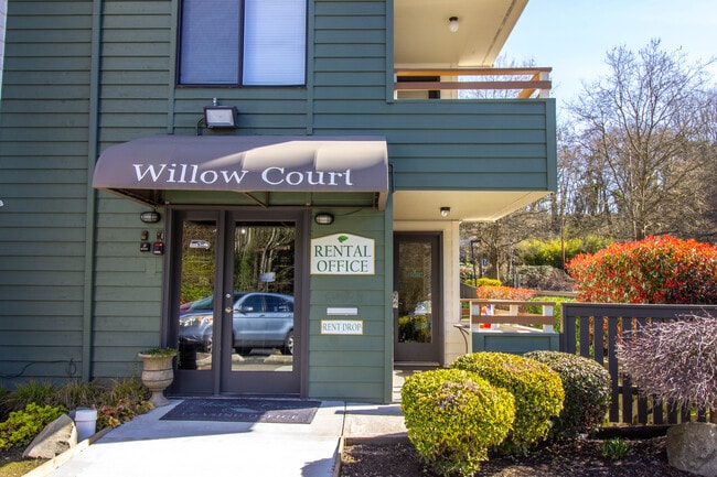 Photo - Willow Court Apartments