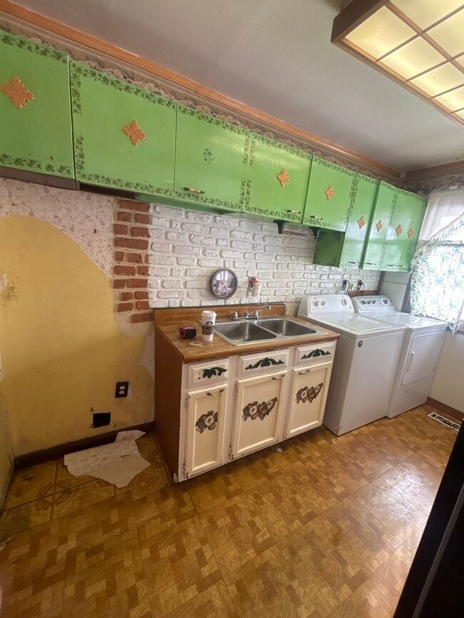 Photo - 4 bed 1 bath