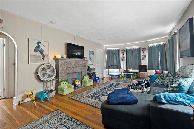 Photo - 63 Trenton St