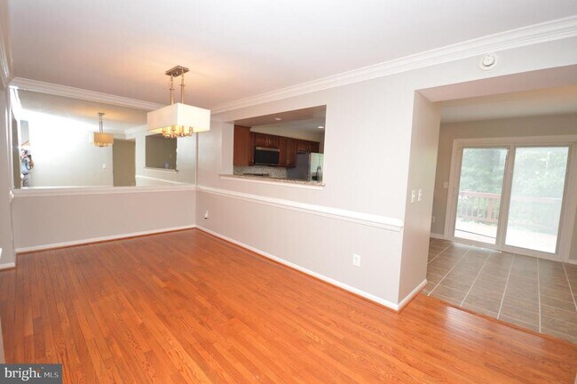 Photo - 6504 Castine Ln