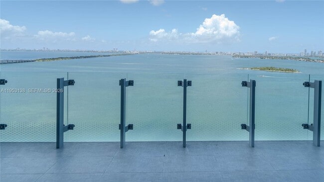 Building Photo - 700 NE 26th Terrace Unit 2602