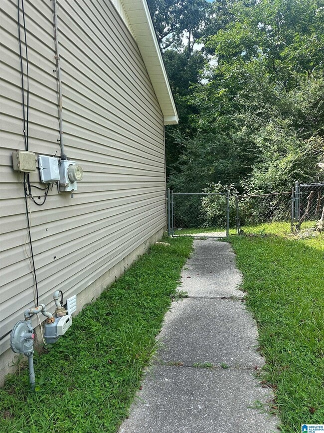 Photo - 1824 Dry Creek Cir