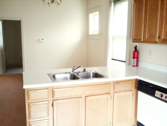 Photo - 1300 S 3rd St