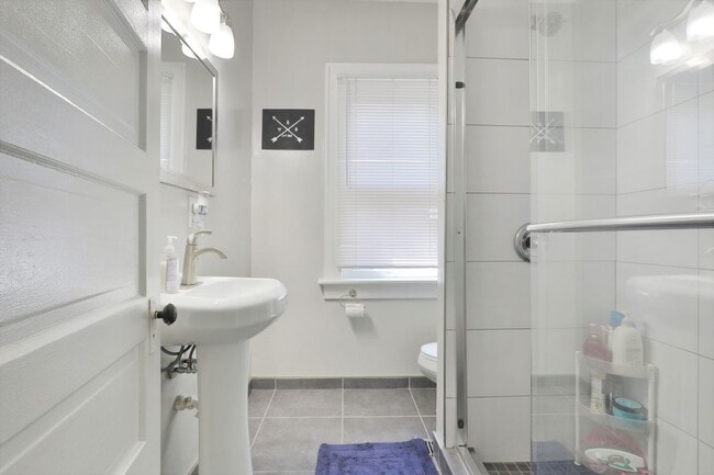 Photo - 252-2525 E 18th Ave