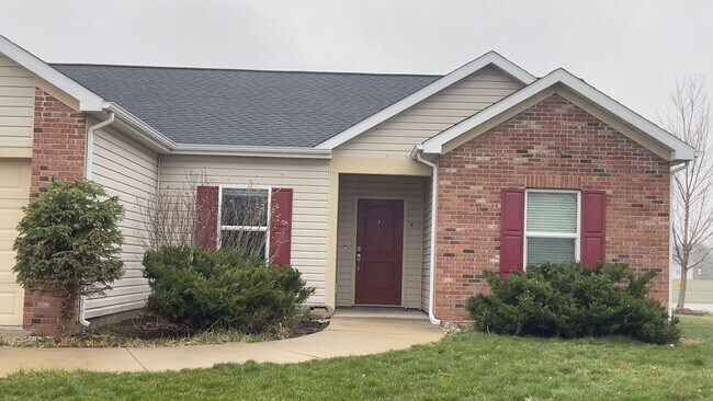 Photo - LINDBERG VILLAGE...3 Bed 2 Bath w/office