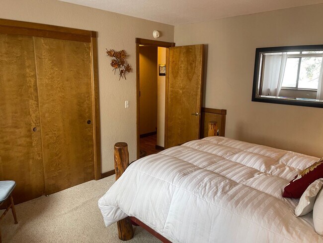Photo - Beautiful furnished house in Stateline ava...