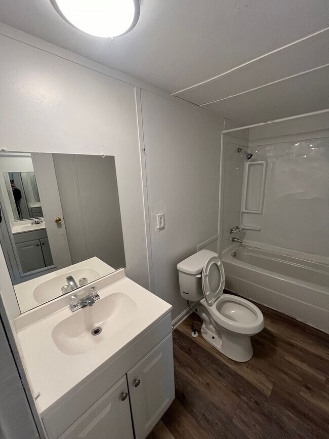 Photo - 8 Pin Oak Ln Unit 8 PIN OAK LANE