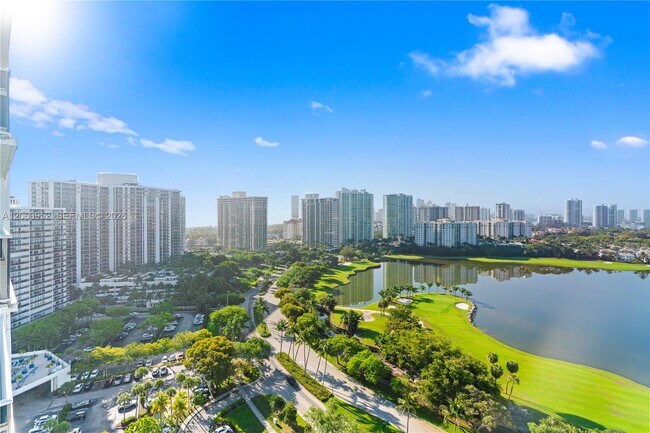 Photo - 3675 N Country Club Dr Unidad 2208