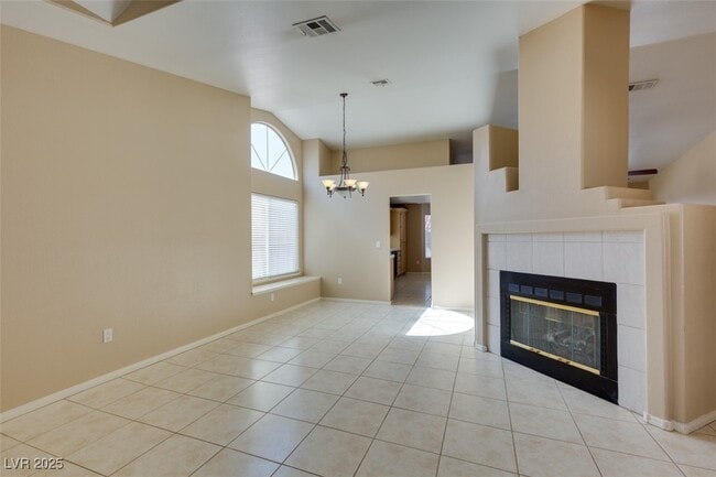 Building Photo - 1744 Knotty Pine Rental