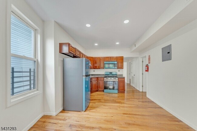 Photo - 101 Hedden Terrace Unit 2