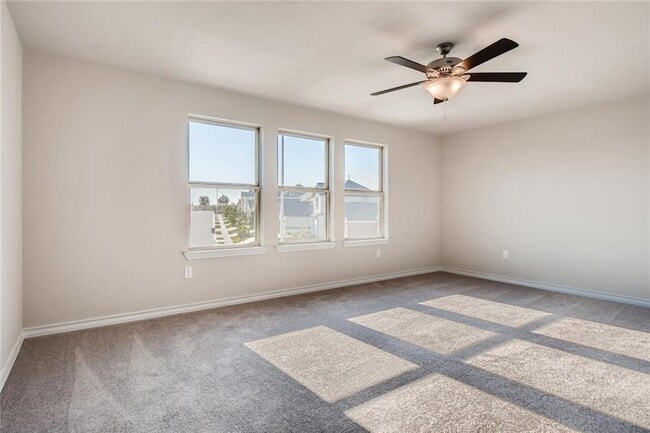 Photo - 11925 Caithness Way