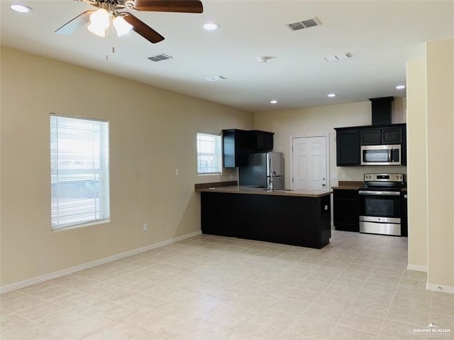 Photo - 7 E St Unit 3