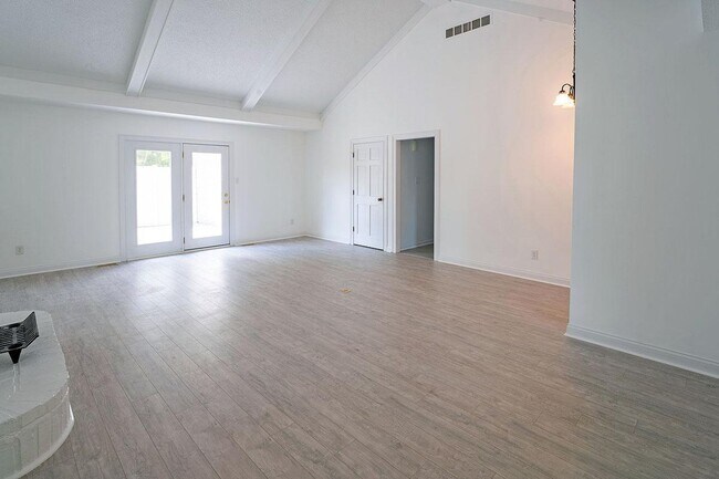 Photo - 12618 Lockerbie Cir