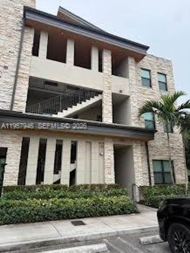 Building Photo - 7805 NW 104th Ave Unit 7805 NW 104th Ave  26