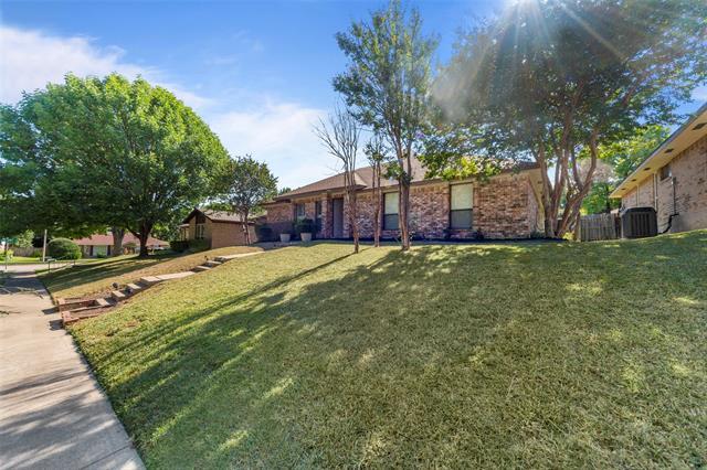 Photo - 3706 Downs Way