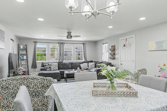 Photo - Three bedroom, two full bathrooms house in Enola