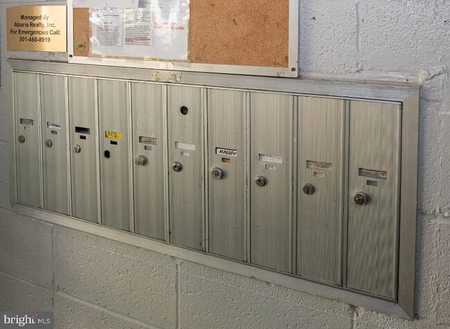 Photo - 5410 85th Ave Unidad 203