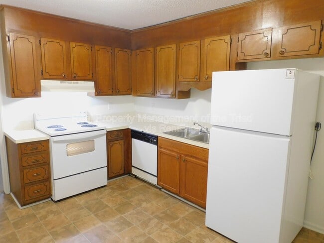Photo - 2574 Green Oaks Ct SE Unit G