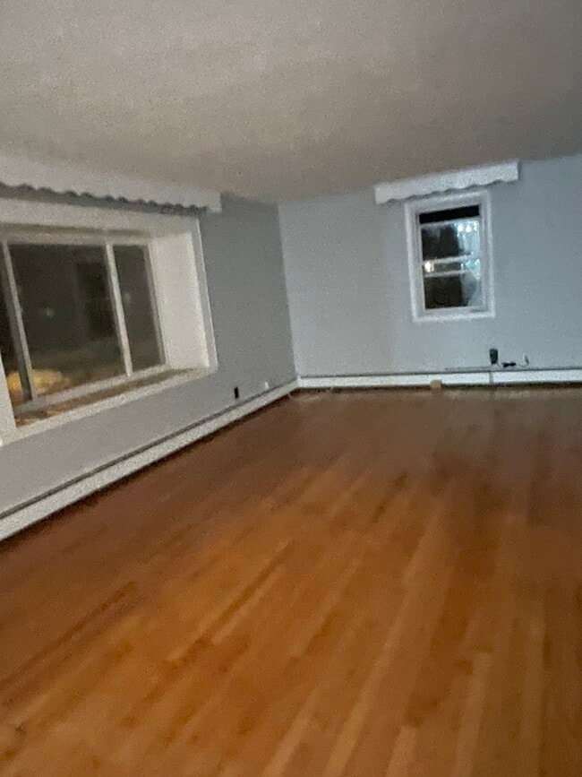 Photo - 34 N Elmhurst Ave Unit House