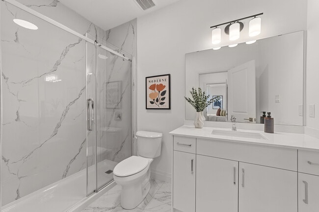 Photo - NorthWoods Village - 955 Catalpa Sq