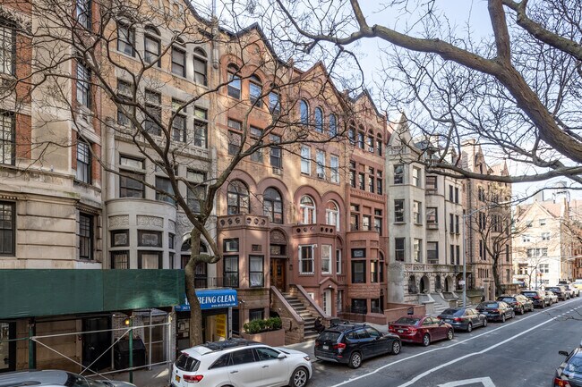 Photo - 264 W 77th St