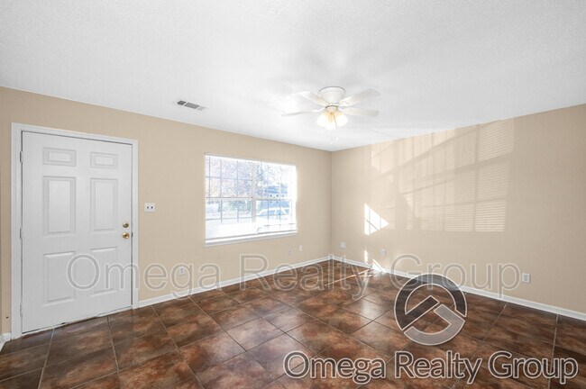 Photo - 2705 18th Ave Unidad 2B