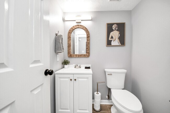 Photo - 12711 Laurel Bank Way