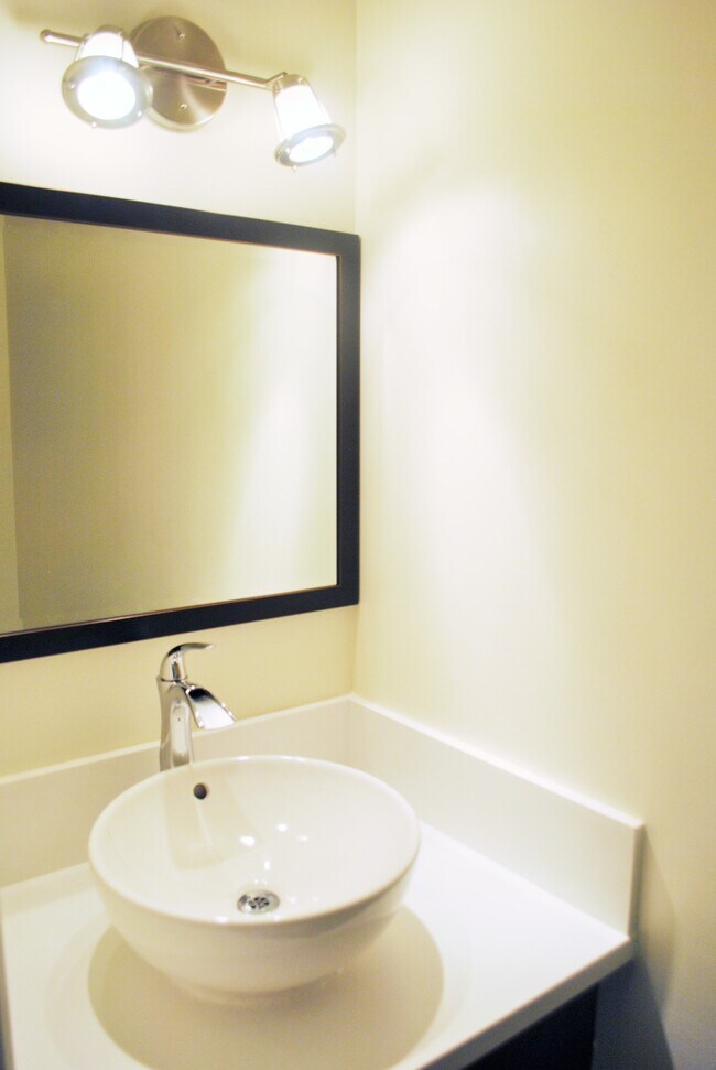 Photo - 223 N Kenwood St