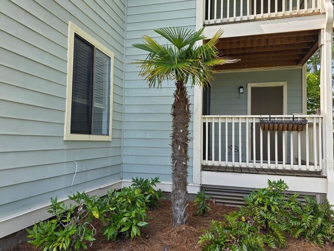 Building Photo - 1481 Center St Unit 405 Rental