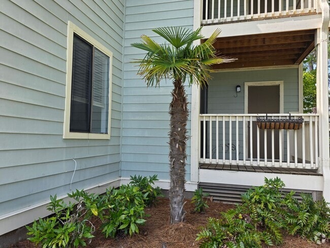 Building Photo - 1481 Center St Unit 405 Rental