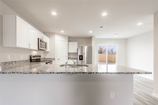 Photo - 406 Del Monte Dr