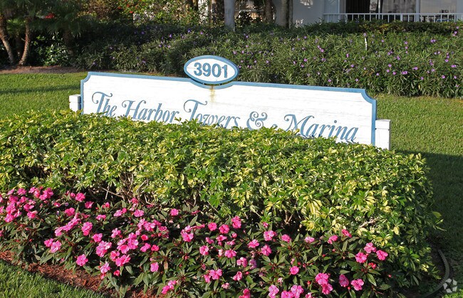 Photo - The Harbor Towers & Marina