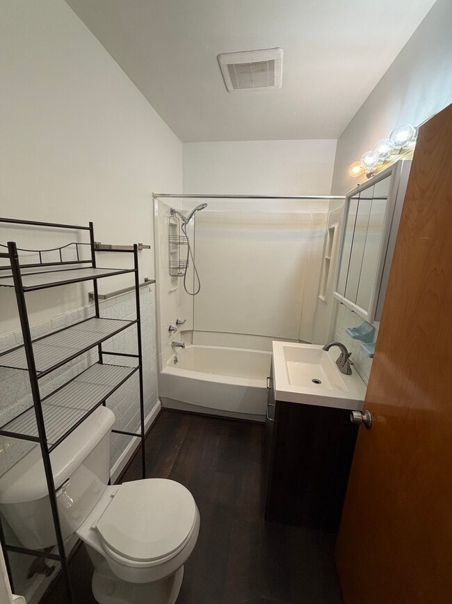1916 S Stockman Rd Unit A  Upstairs Unit