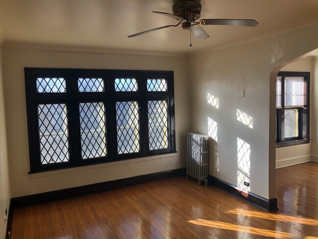 3125-3129 S Harlem Ave
