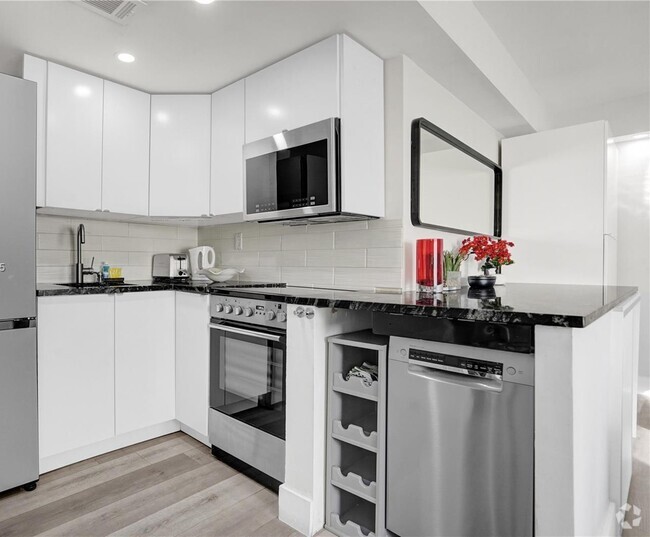 Building Photo - 619 Euclid Ave Unit 1B Rental