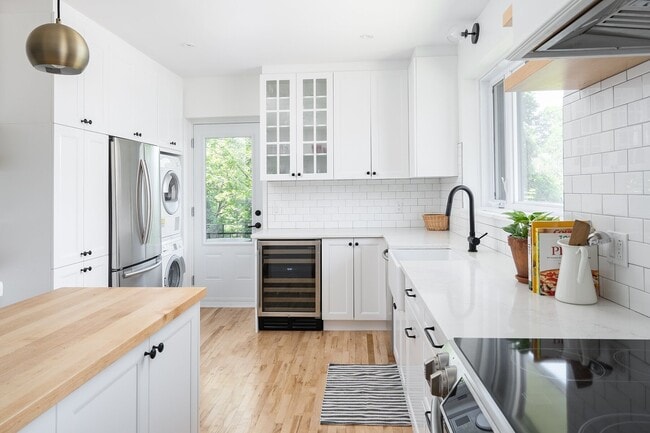 Photo - 355 Boul Laird