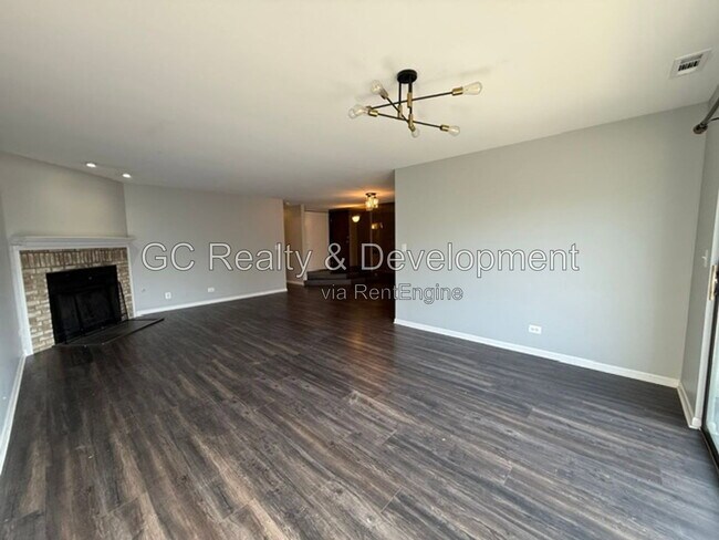 320 Deer Glen Way Unidad D