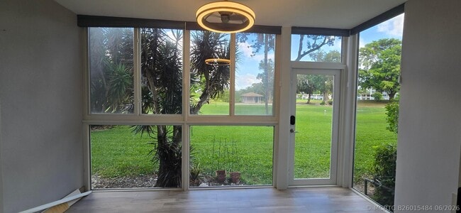 Building Photo - 3300 N Palm Aire Dr Unit 109
