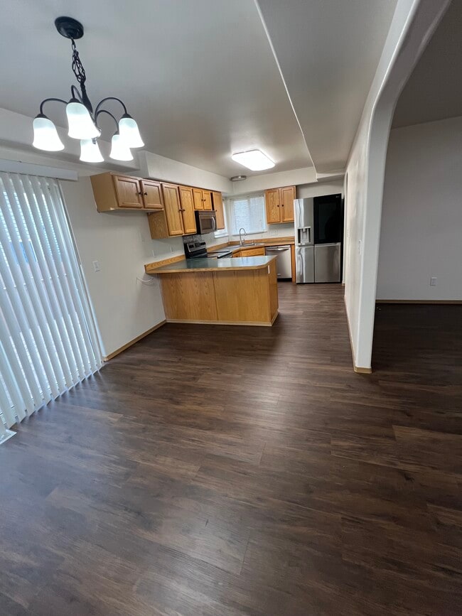 Photo - 6641 Desiree Loop