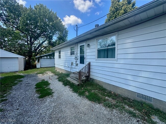 Photo - 1916 17th St SW