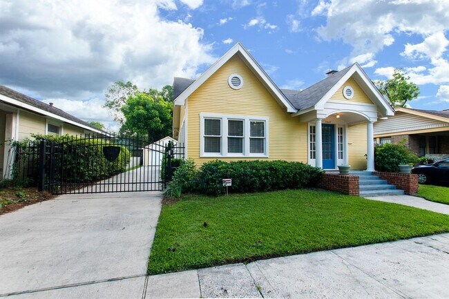 Photo - 4027 Pineridge St