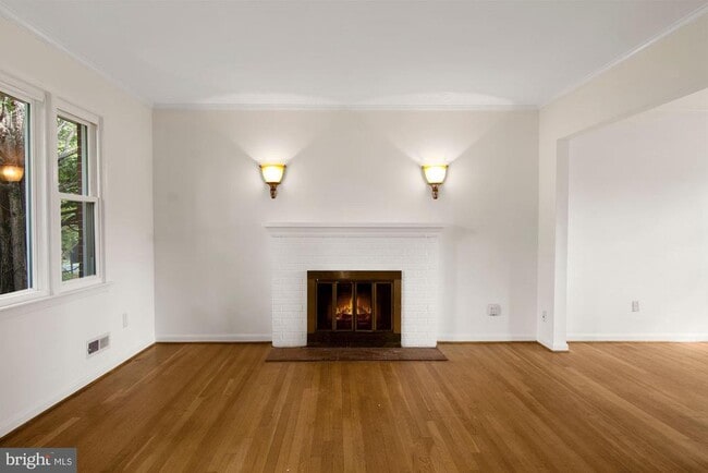 Photo - 6807 Dean Dr