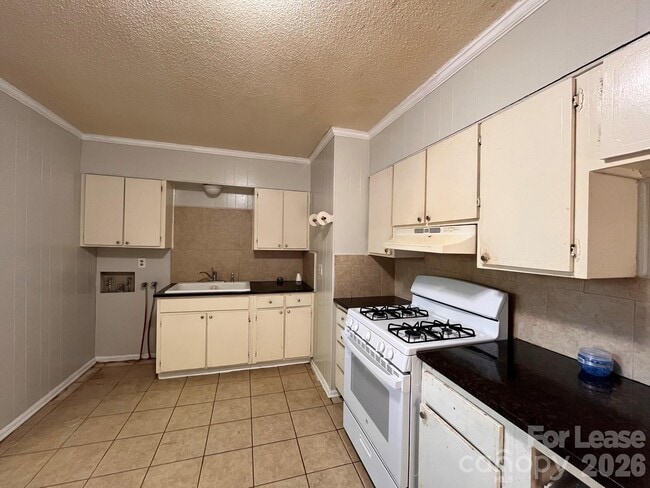 Photo - 1144 Ellen Ave