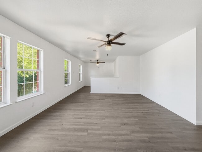 Building Photo - 4907 Fox Mill Ln