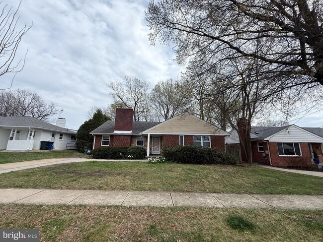 Photo - 9709 Saxony Rd