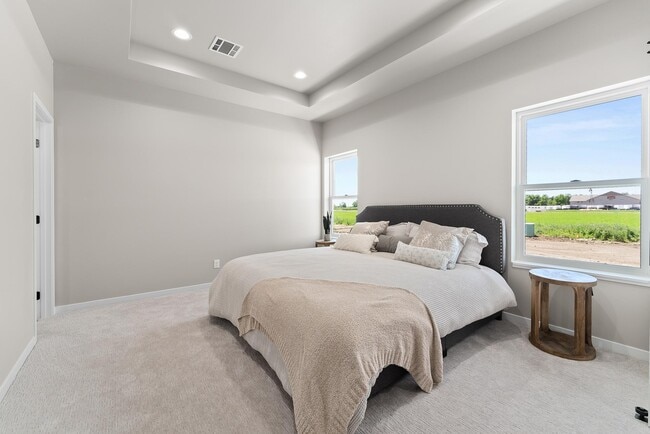 Photo - 529 Oxford Ave