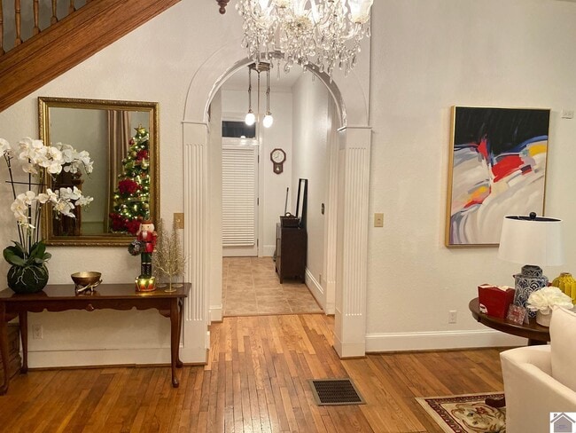 Photo - 520 Madison St