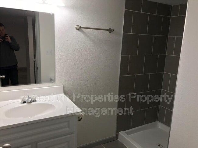 Photo - 1734 W 19th Terrace Unit B