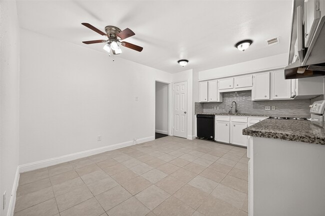 Building Photo - 7214 Addicks Clodine Rd