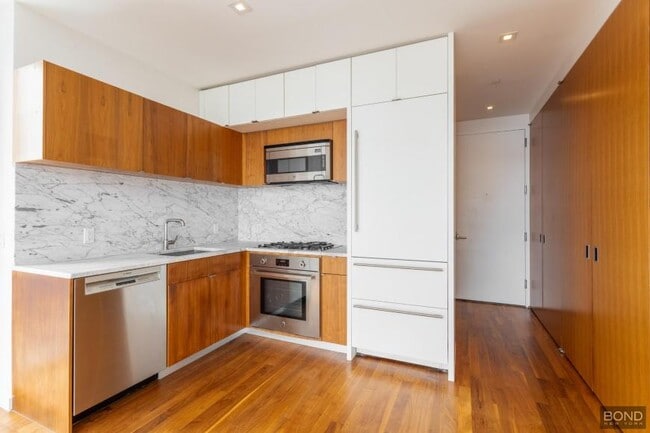 Building Photo - 1 bedroom in Brooklyn NY 11211 Unit PHA